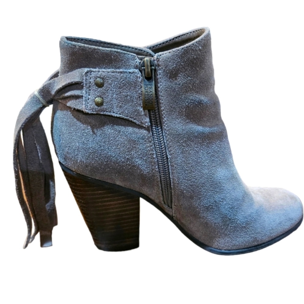 Franco‎ Fortini Women's Western Gray Suede Leather Fringe  Ankle Boots. Size 7.